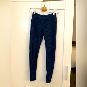 Victoria’s Secret, Incredible Essential Legging, Peacoat Navy/Blue Storm Heather